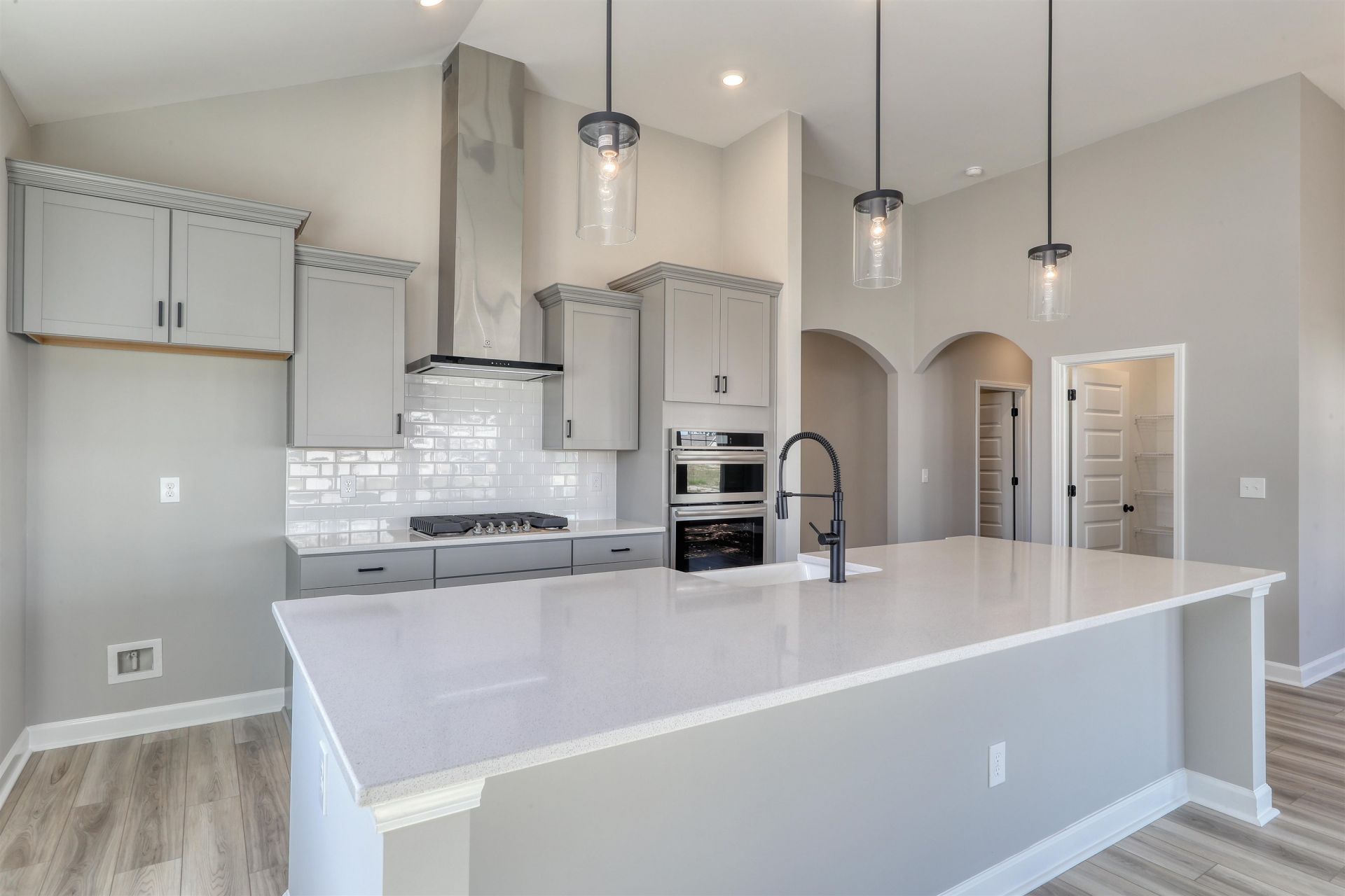 6273 Zoe Way Photo 7