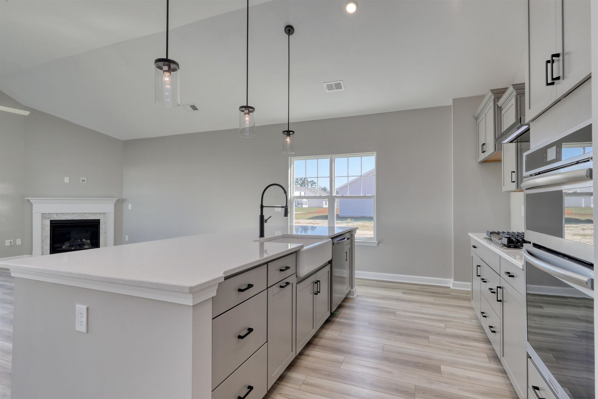 6273 Zoe Way Photo 9