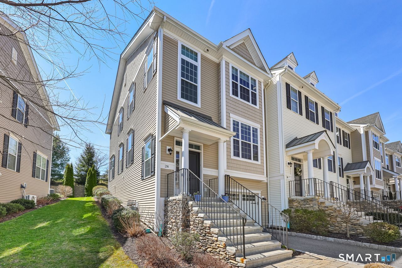 28 Moorland, Unit 28, Danbury, CT 06810 Main Photo