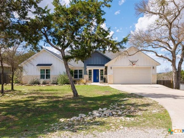 8 Butterfly Street , Wimberley, TX 78676