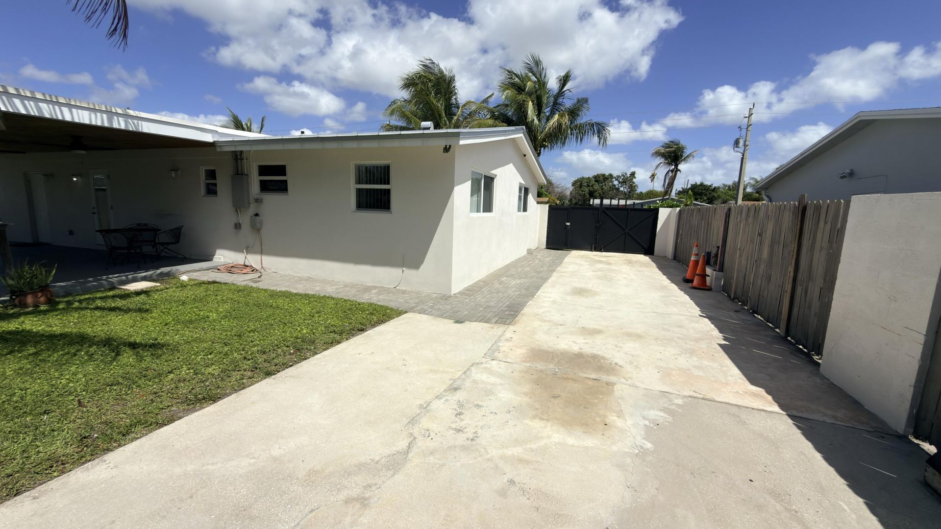 620 NE 24th Street, Pompano Beach, FL 33064 Photo