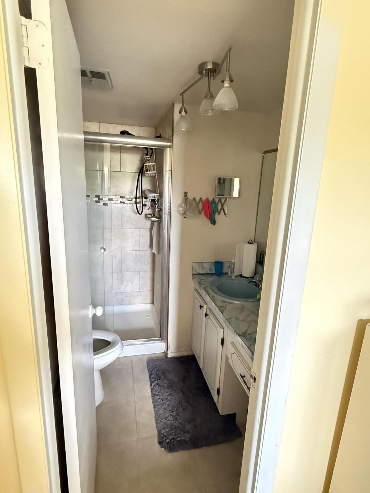 8051 Sunrise Lakes Drive N, Unit 210, Sunrise, FL 33322 Photo
