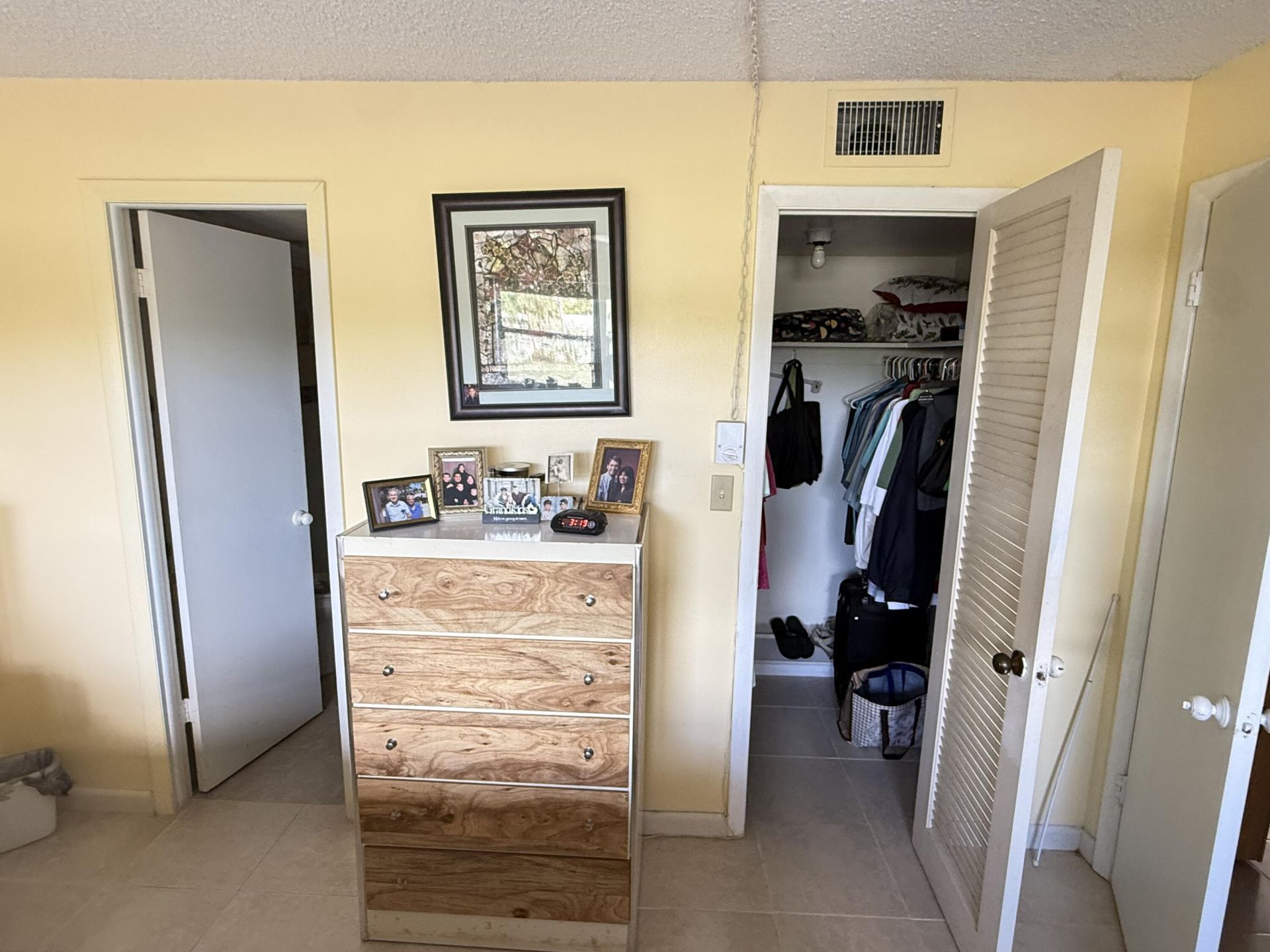 8051 Sunrise Lakes Drive N, Unit 210, Sunrise, FL 33322 Photo