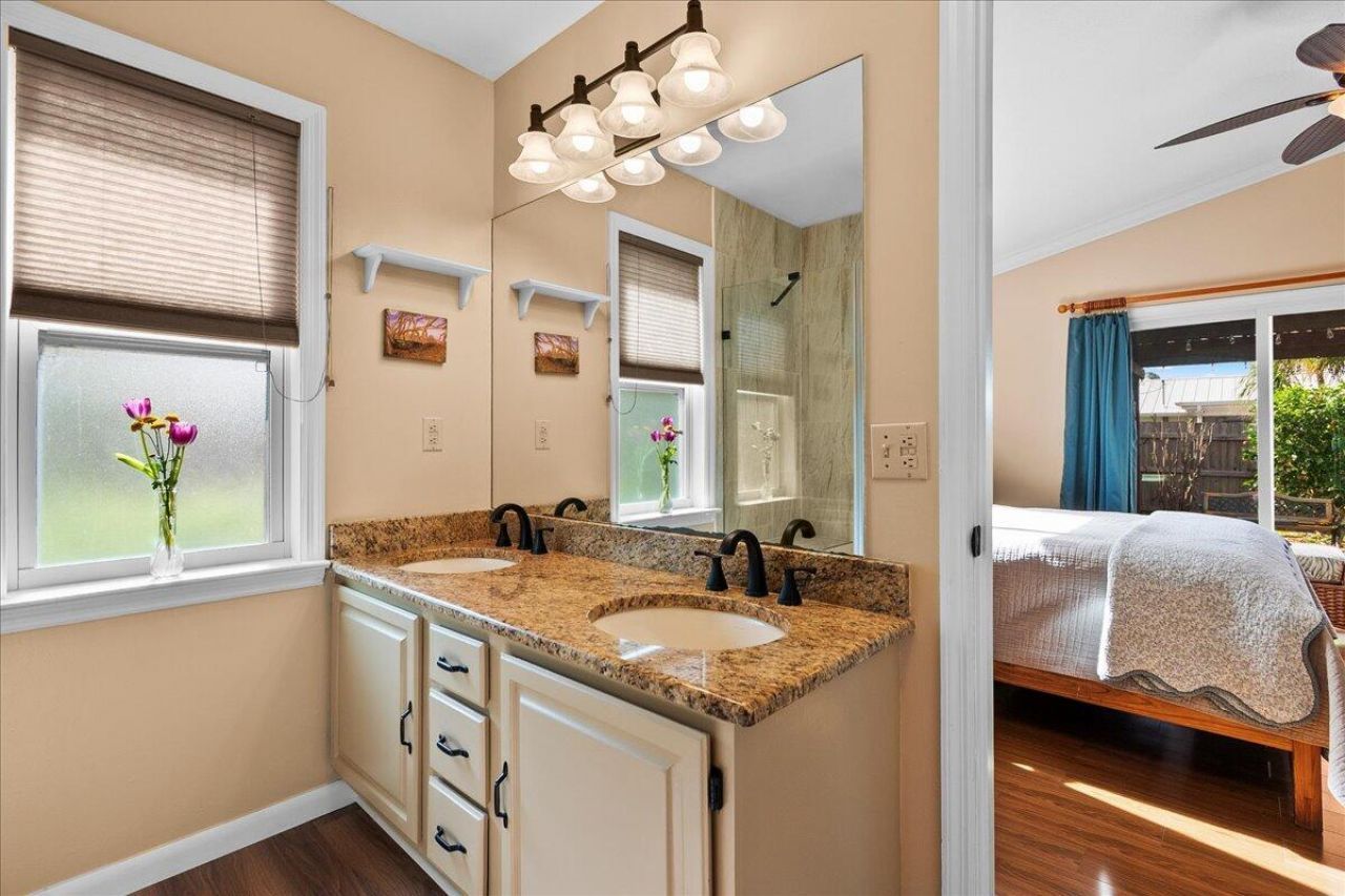 8093 SE Carlton Street, Hobe Sound, FL 33455 Photo