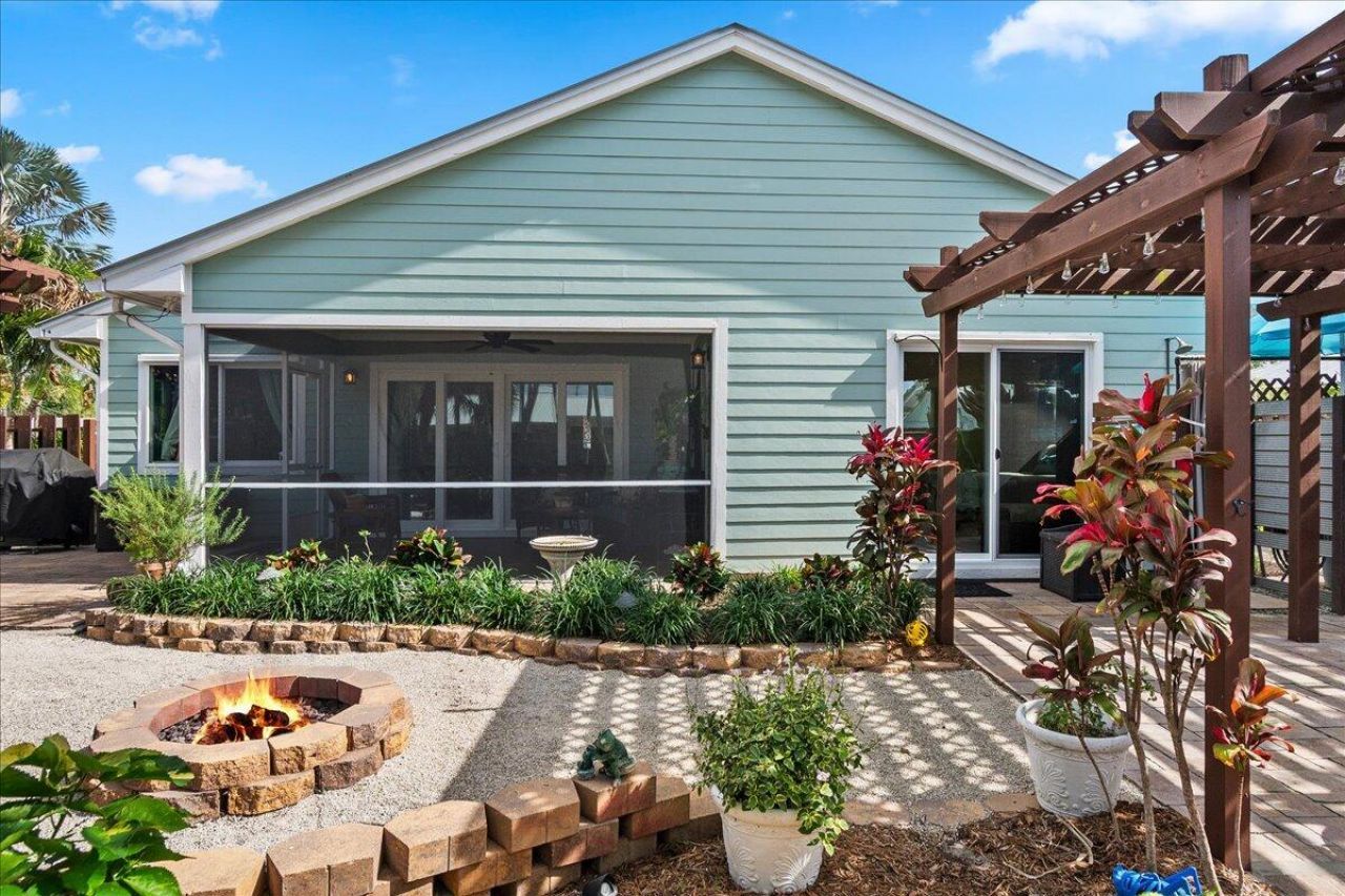 8093 SE Carlton Street, Hobe Sound, FL 33455 Photo