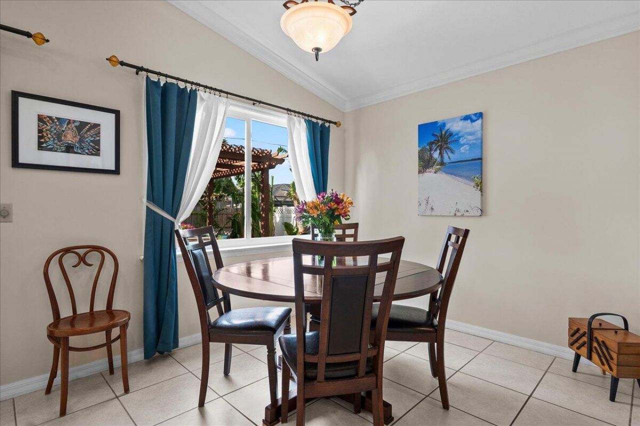 8093 SE Carlton Street, Hobe Sound, FL 33455 Photo