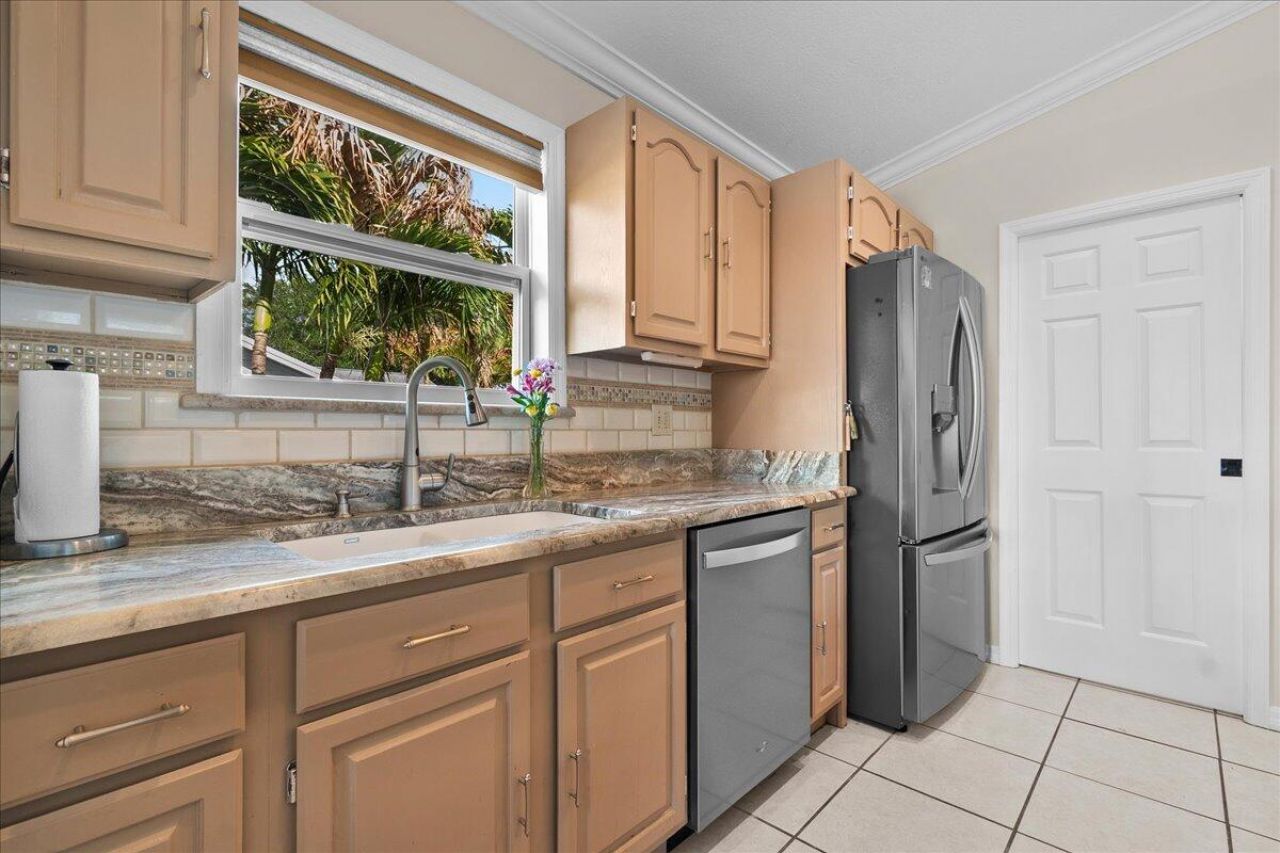 8093 SE Carlton Street, Hobe Sound, FL 33455 Photo