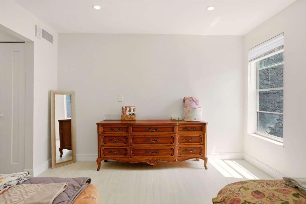 16750 NE 10th Avenue, Unit 312, North Miami Beach, FL 33162 Photo