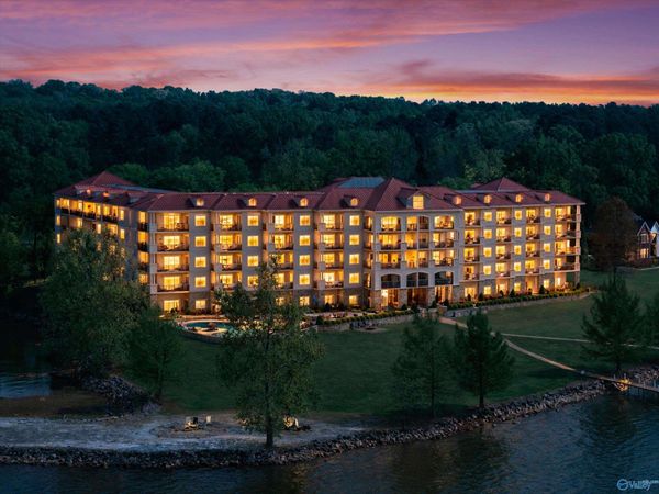 12100 Two Rivers Drive, Unit PH-E, Athens, AL 35611