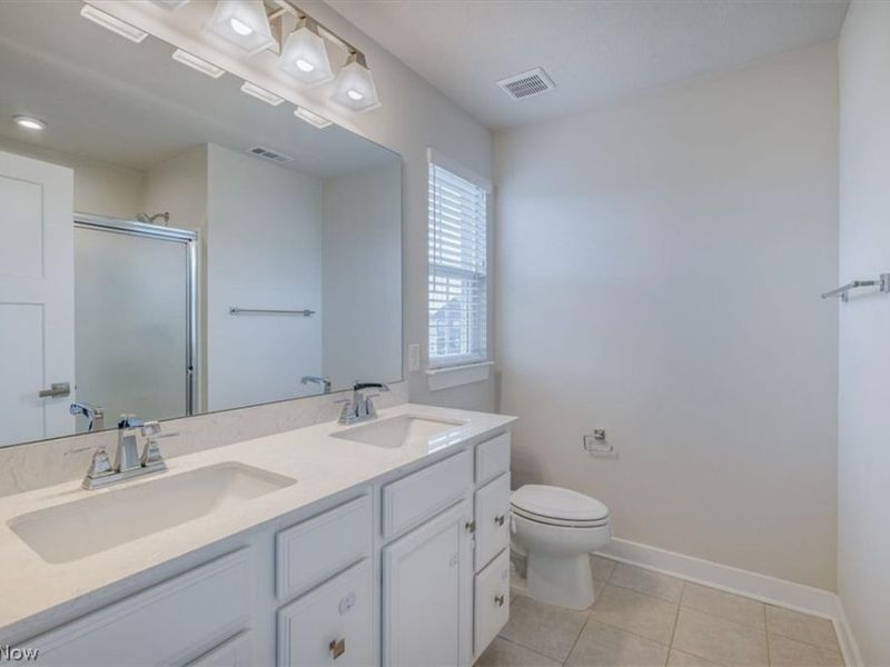 36270 Lands End Drive, North Ridgeville, OH 44039 Photo 15