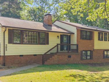 305 Plum Lane, Chapel Hill, NC 27517