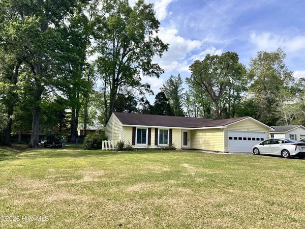 218 Pamlico Drive, Washington, NC 27889
