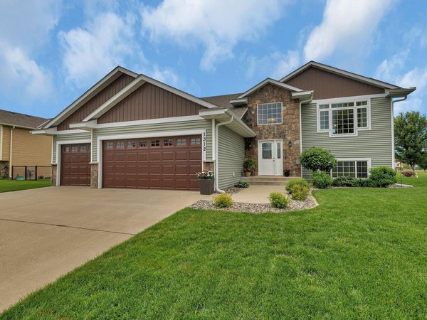 1312 Mockingbird Loop , Sartell, MN 56377