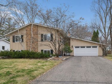 5516 Warden Avenue, Edina, MN 55436