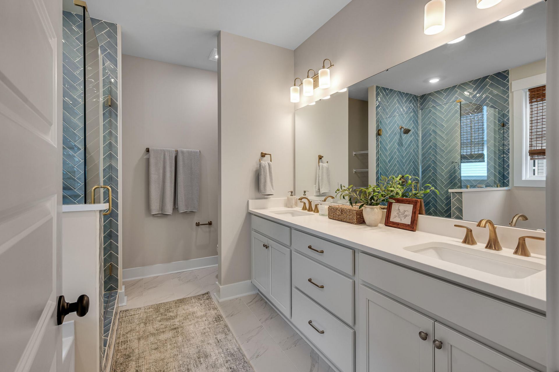 224 Creek Pointe Drive Photo 31