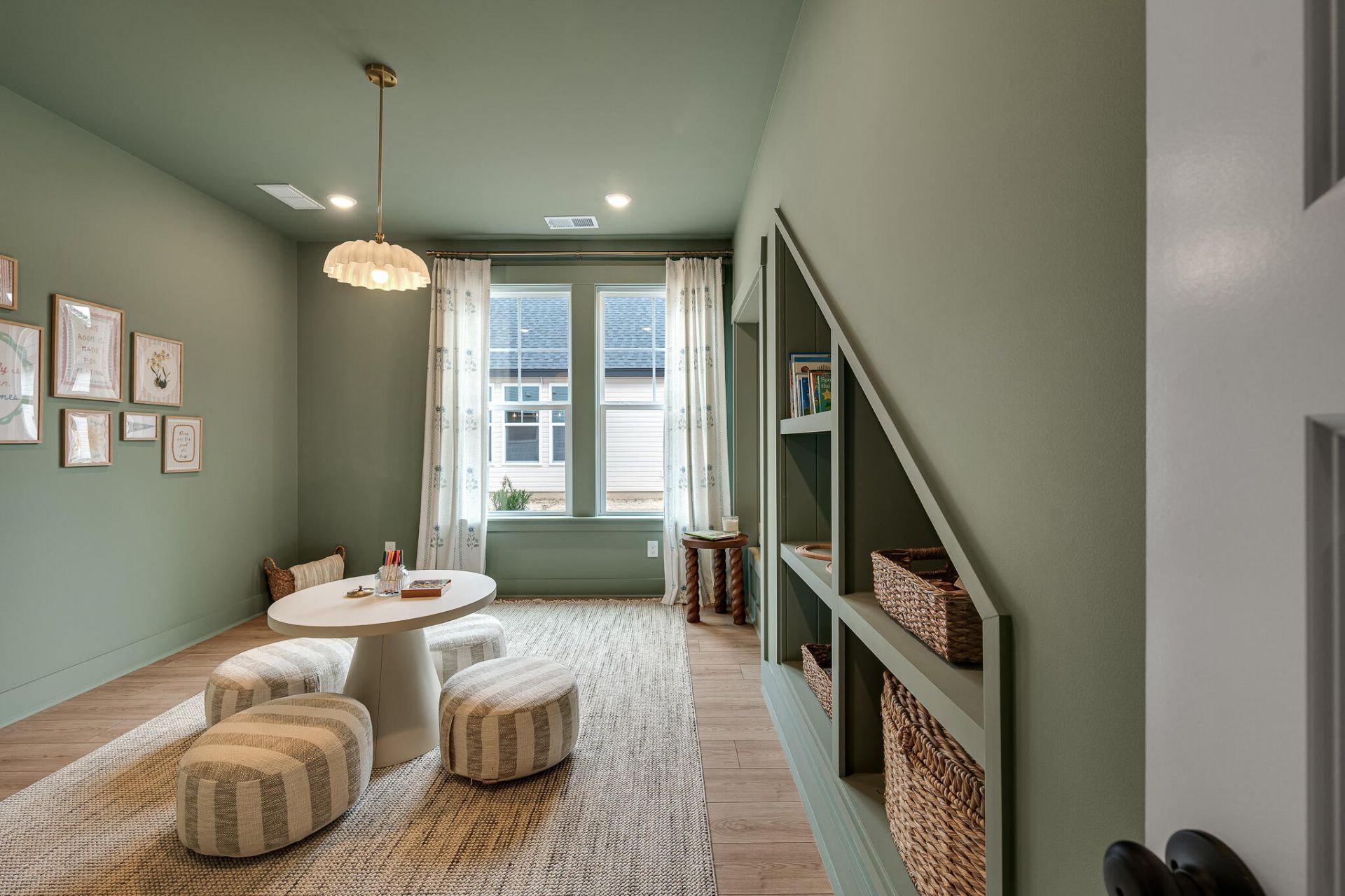 224 Creek Pointe Drive Photo 8