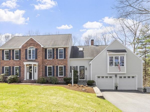 42 Canterbury Street, Andover, MA 01810