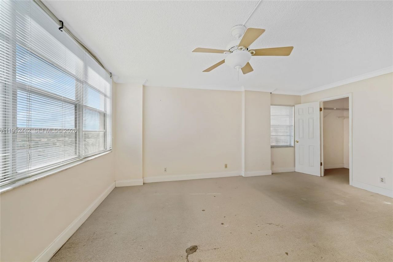 137 Golden Isles Dr, Unit 1214, Hallandale Beach, FL 33009 Photo