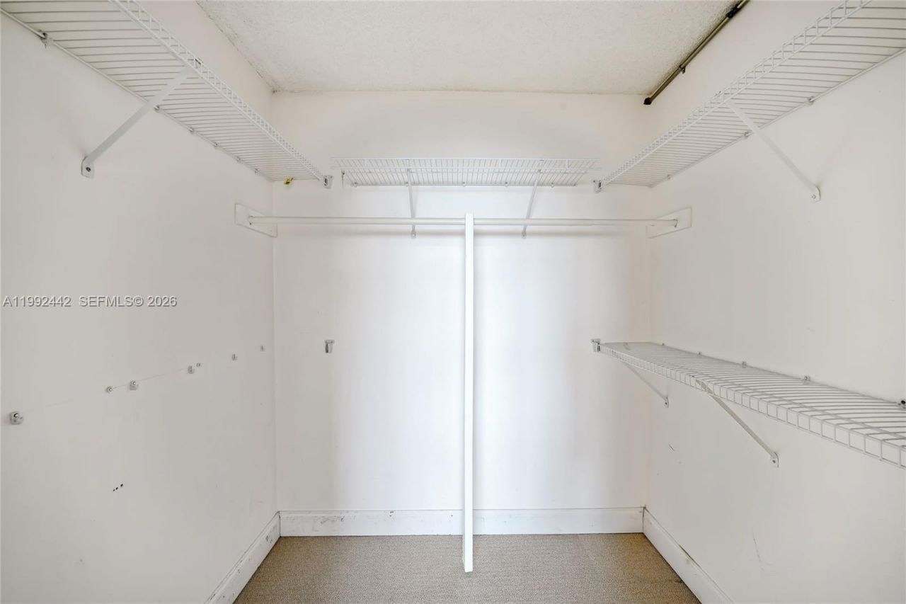 137 Golden Isles Dr, Unit 1214, Hallandale Beach, FL 33009 Photo