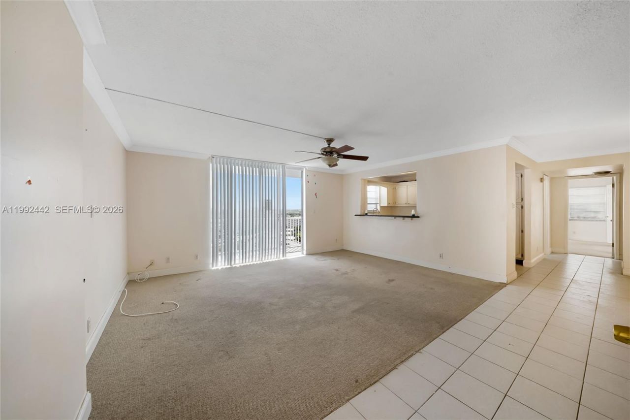137 Golden Isles Dr, Unit 1214, Hallandale Beach, FL 33009 Photo