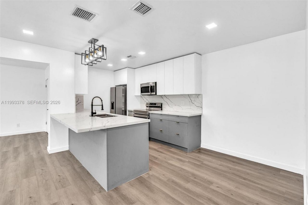 7041 Raleigh St, Unit B, Hollywood, FL 33024 Photo