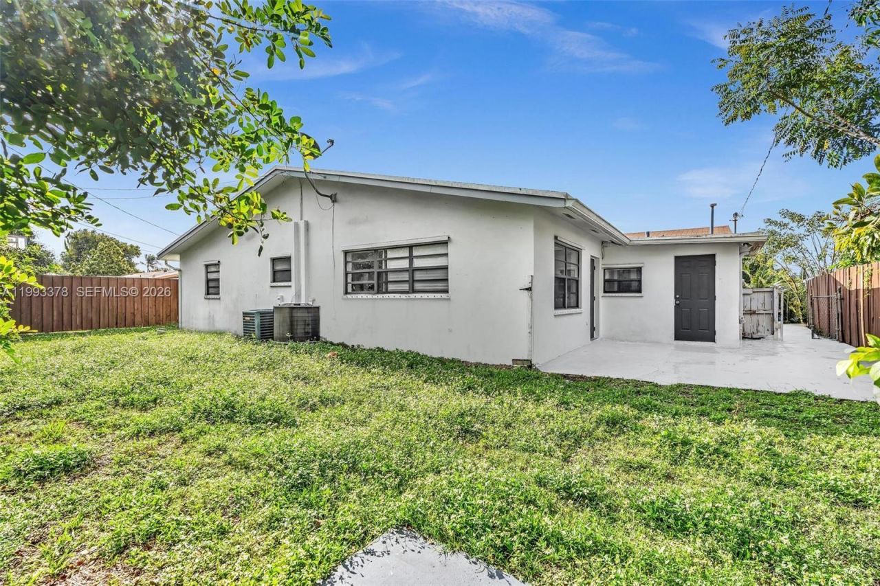 7041 Raleigh St, Unit B, Hollywood, FL 33024 Photo