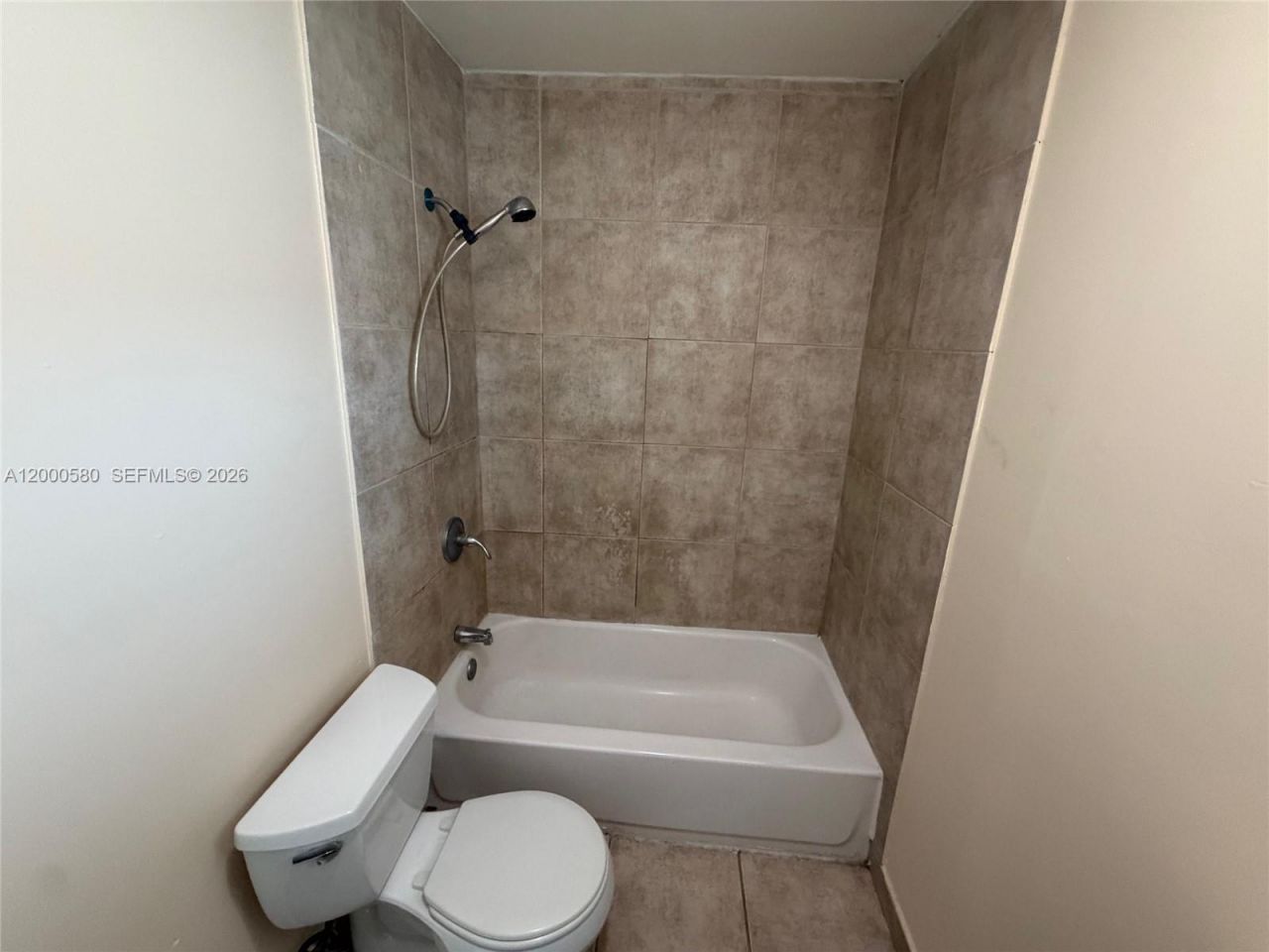 518 NW 10th St, Unit 2, Hallandale Beach, FL 33009 Photo