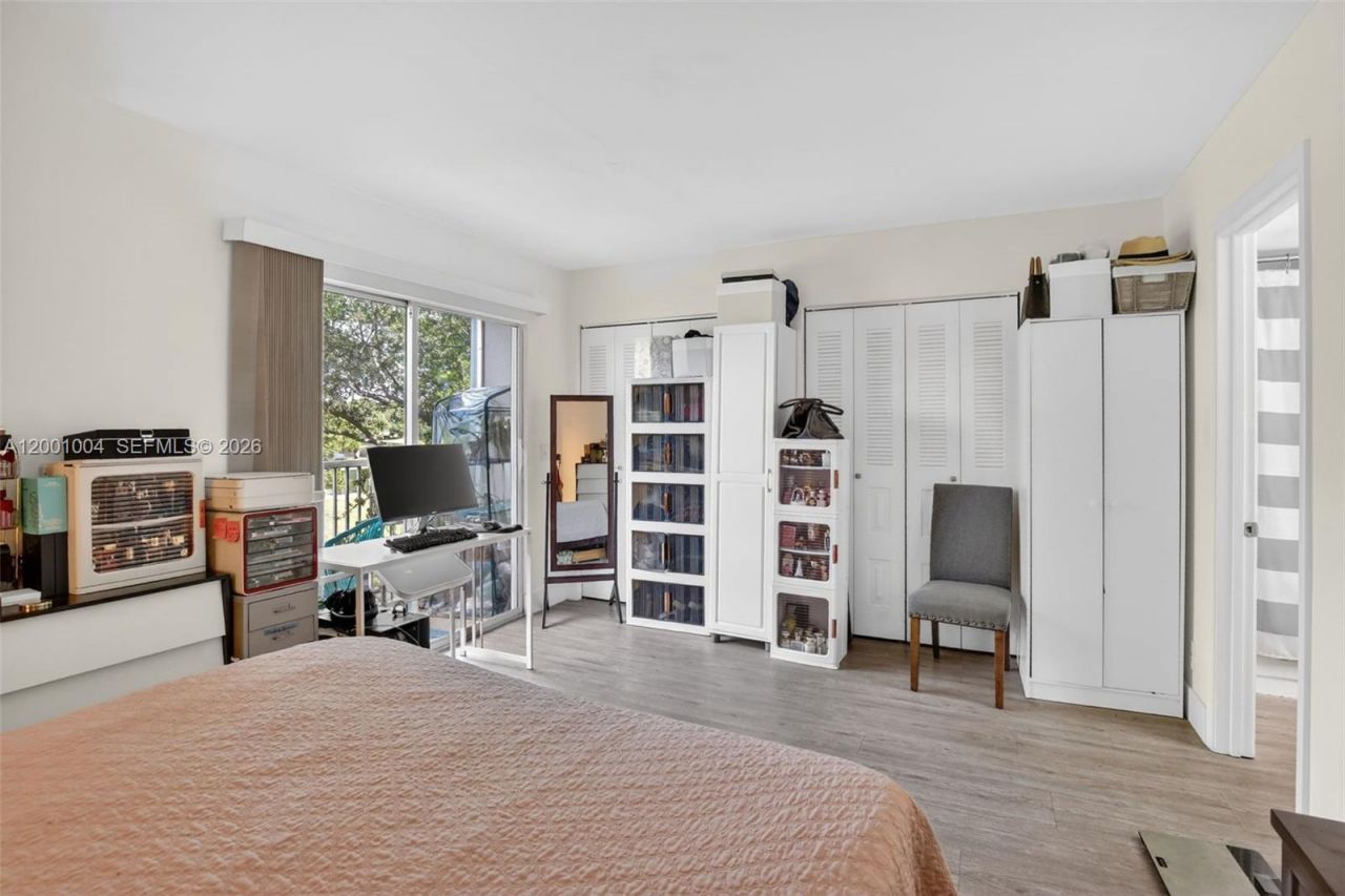 101 SW 132nd Way, Unit 213J, Pembroke Pines, FL 33027 Photo