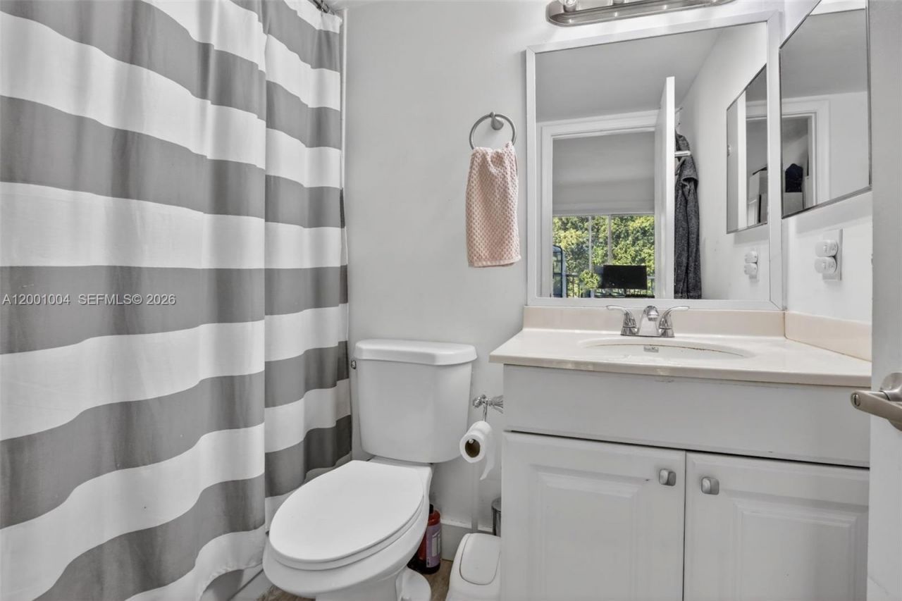 101 SW 132nd Way, Unit 213J, Pembroke Pines, FL 33027 Photo