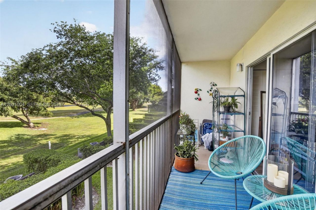 101 SW 132nd Way, Unit 213J, Pembroke Pines, FL 33027 Photo
