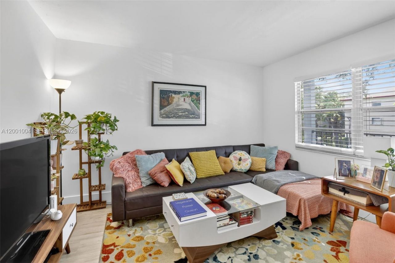 101 SW 132nd Way, Unit 213J, Pembroke Pines, FL 33027 Photo