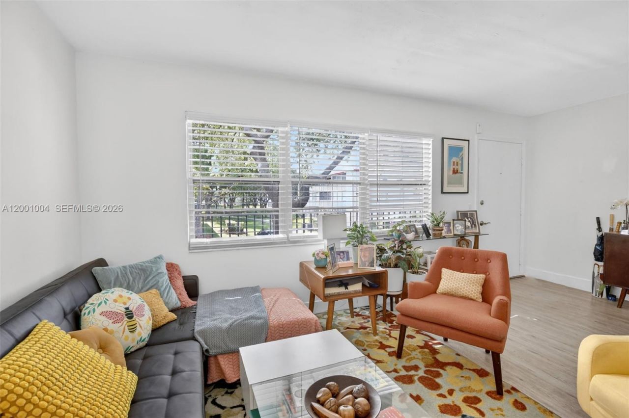 101 SW 132nd Way, Unit 213J, Pembroke Pines, FL 33027 Photo