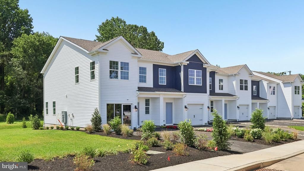 228 Derby Drive, Coatesville, PA 19320 Main Photo