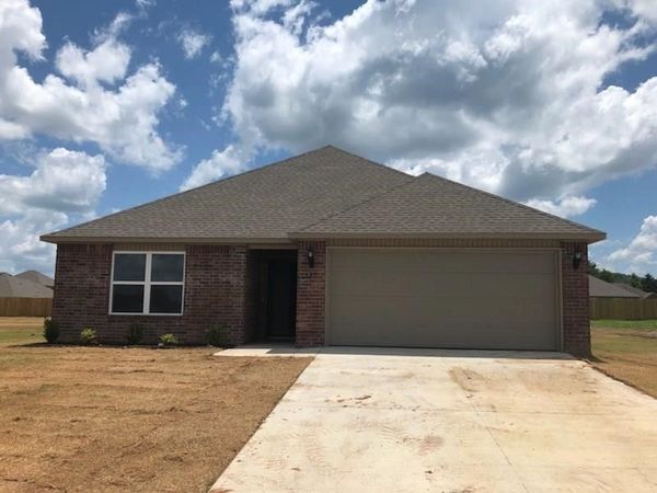 603 Fitchberg Street , Siloam Springs, AR 72761