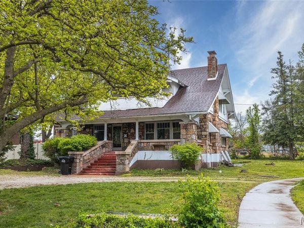 100 E Scioto Street , St James, MO 65559