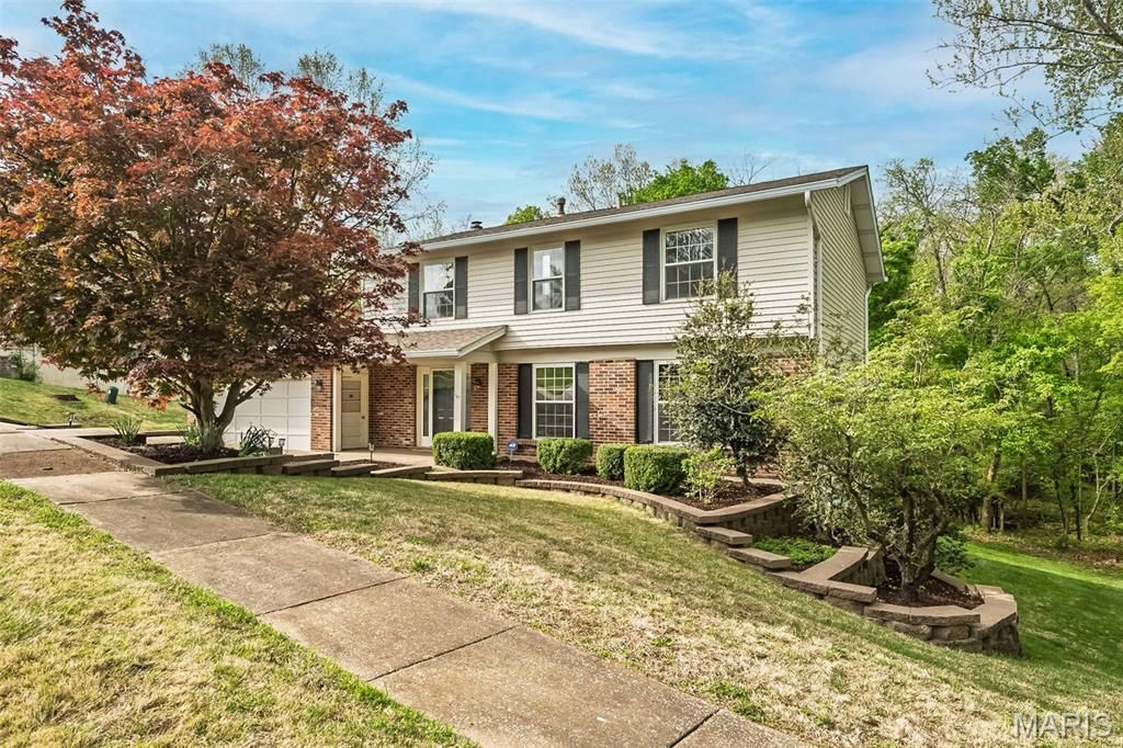 1226 Dunloe Road, Ballwin, MO 63021 Main Photo