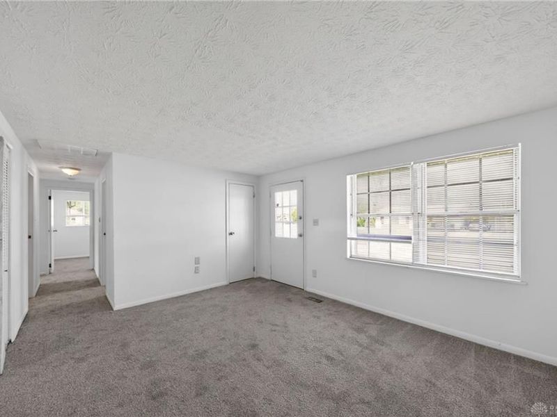 1046 Primrose Drive, West Carrollton, OH 45449 Photo 8