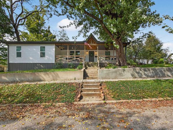 203 NE 1st Street, Paoli, IN 47454