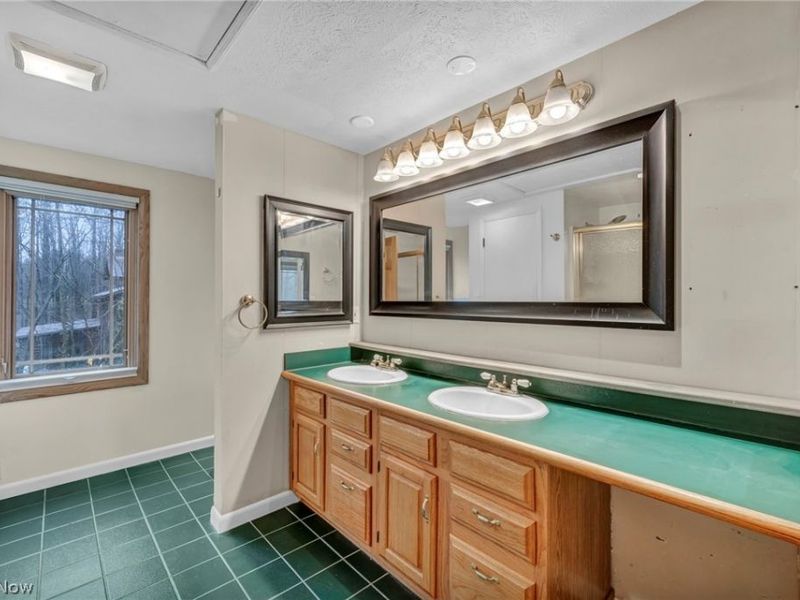 160 River Road, Hinckley, OH 44233 Photo 24