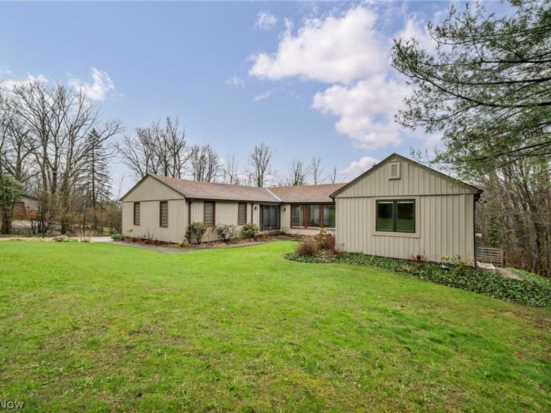 160 River Road, Hinckley, OH 44233 Photo 3