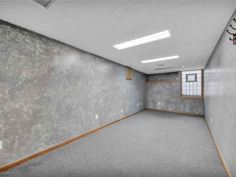 160 River Road, Hinckley, OH 44233 Photo 38