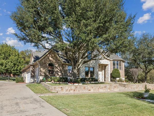 2221 Southern Oaks Drive, Cedar Hill, TX 75104