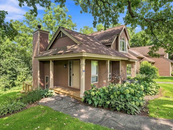 109 Walnut Hill Drive, Galena, IL 61036
