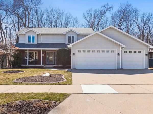 1349 EDGEWOOD DRIVE, Kaukauna, WI 54130