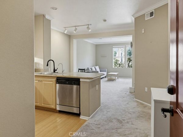 2448 Watermarke, Irvine, CA 92612