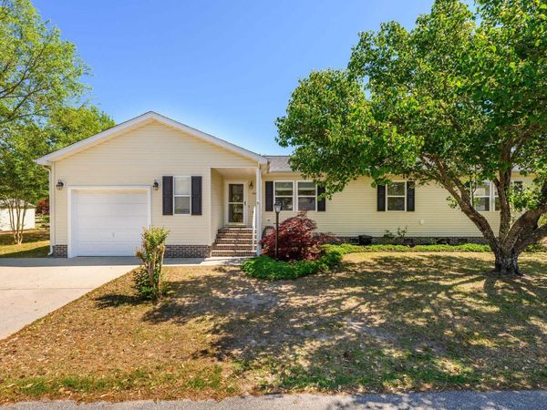 4447 Champlain Dr., Little River, SC 29566