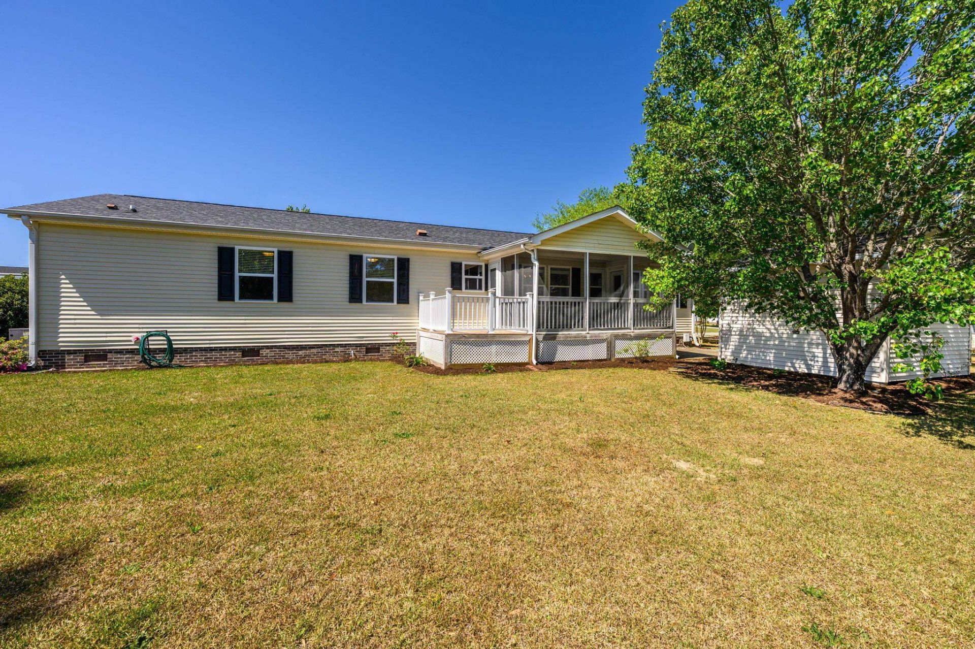 4447 Champlain Dr. Photo 26