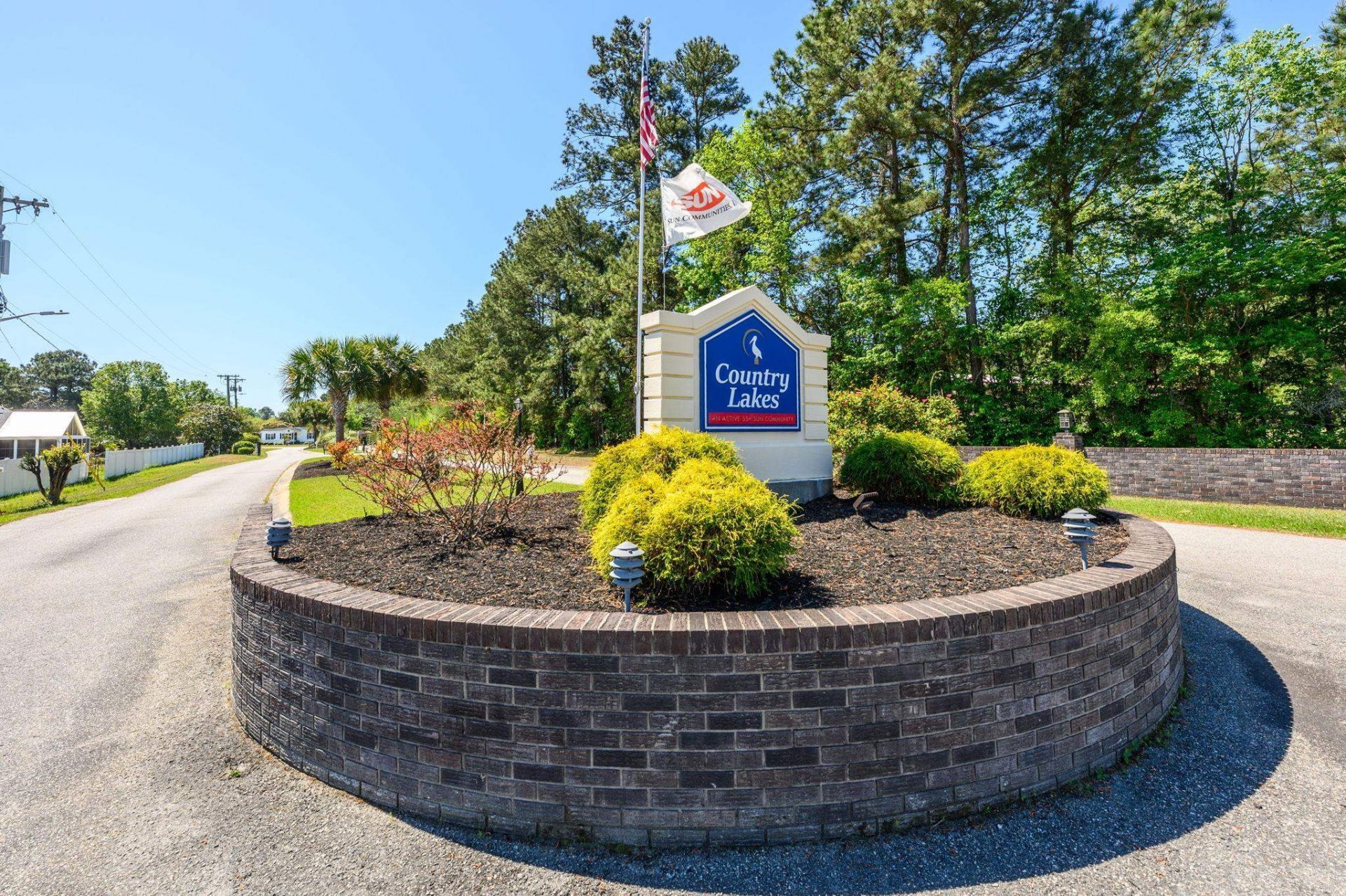 4447 Champlain Dr. Photo 36