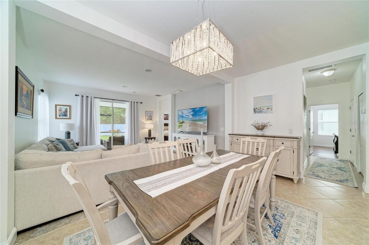 4650 Woodbrook Drive, Sarasota, FL 34243 Photo