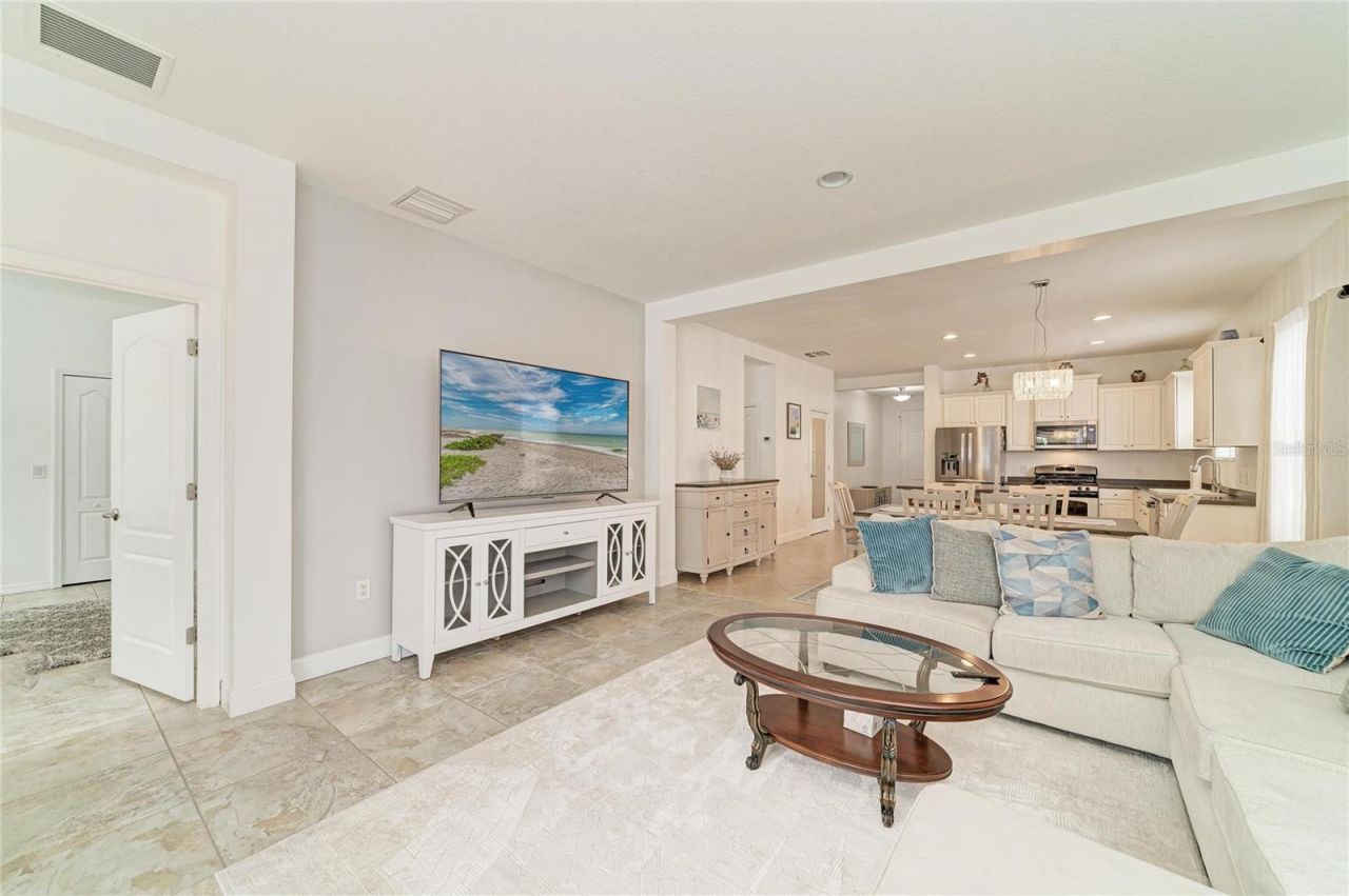 4650 Woodbrook Drive, Sarasota, FL 34243 Photo